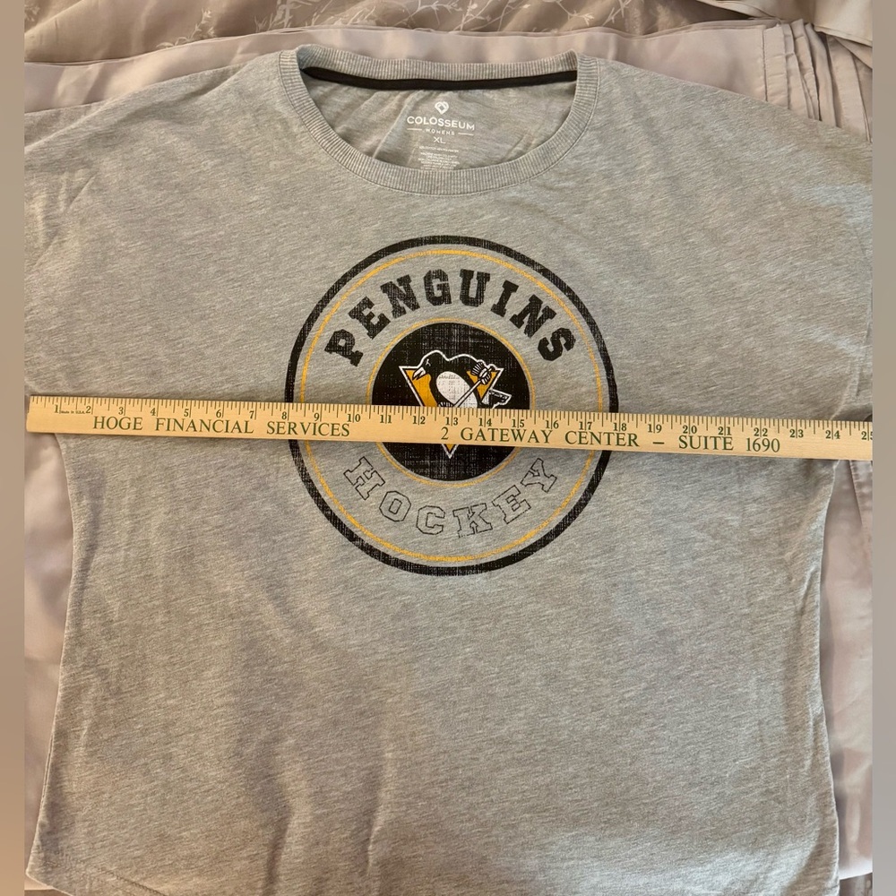 Women’s Pittsburgh Penguins Long Sleeve Gray T-Shirt Striped Cuffs NHL Size XL - Picture 8 of 10